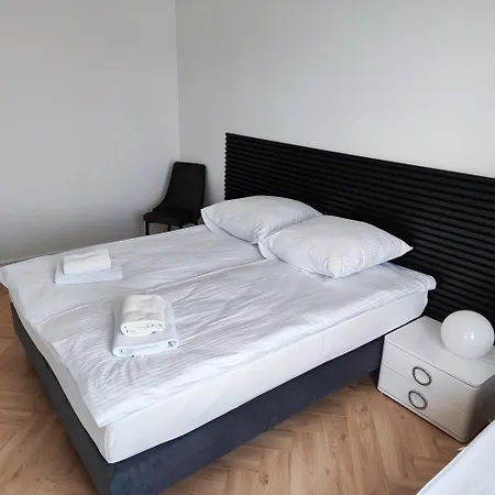 Sleepy3city Plac Unii Aparthotel